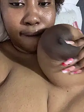 MeekyCurvyAss online show from April 23, 10:58 am
