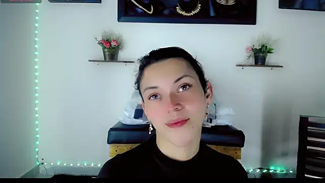 NathalialLooes online show from February 25, 5:28 am