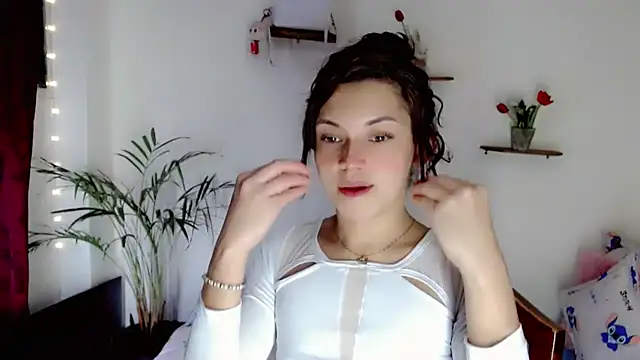 Snapshot of NathalialLooes chatting on June 23, 9:02 pm NathalialLooes online show from June 23, 9:02 pm