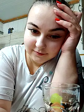 Snapshot of AlyaX_X chatting on February 22, 7:01 pm AlyaX X online show from February 22, 7:01 pm