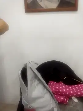 Snapshot of JULIETA_21- chatting on February 7, 11:58 am JULIETA 21- online show from February 7, 11:58 am