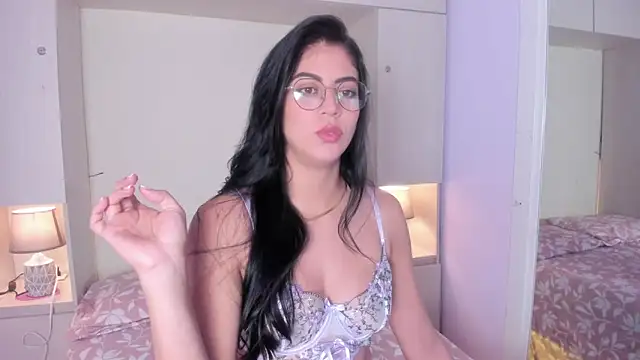 GabbyOwenn online show from February 5, 12:10 pm