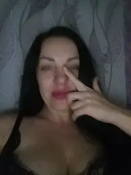 Snapshot of Oliviya_cox chatting on February 7, 10:13 pm Oliviya cox online show from February 7, 10:13 pm