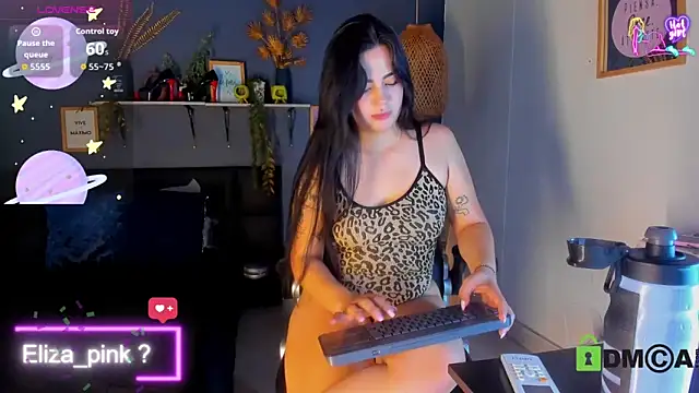 Snapshot of eliza_pink24 chatting on May 21, 6:59 pm eliza pink24 online show from May 21, 6:59 pm
