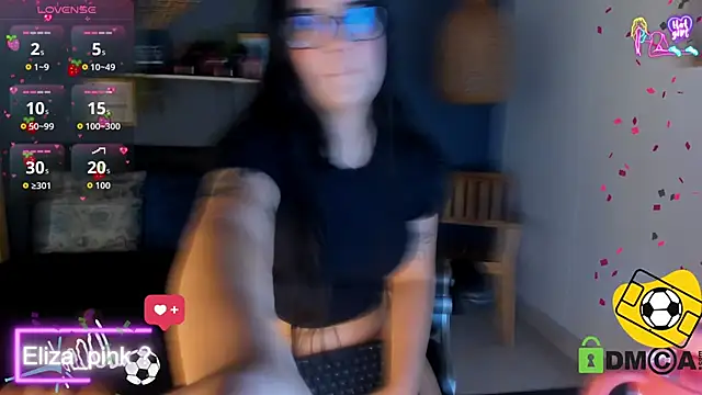 Snapshot of eliza_pink24 chatting on June 19, 6:45 pm eliza pink24 online show from June 19, 6:45 pm