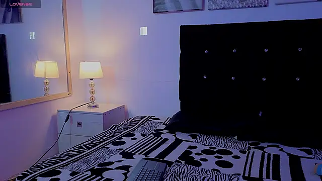 Snapshot of Zoe-yanin chatting on February 27, 6:41 pm Zoe-yanin online show from February 27, 6:41 pm