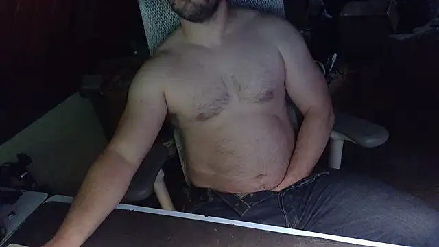 under the desk40 online show from April 23, 9:52 am