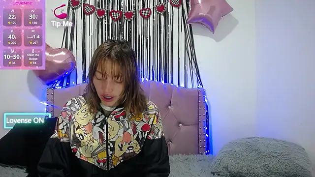 Snapshot of emily_cooper_pym chatting on February 28, 12:17 pm emily cooper pym online show from February 28, 12:17 pm