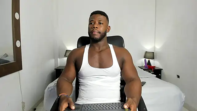 James McBoy online show from July 17, 10:03 pm