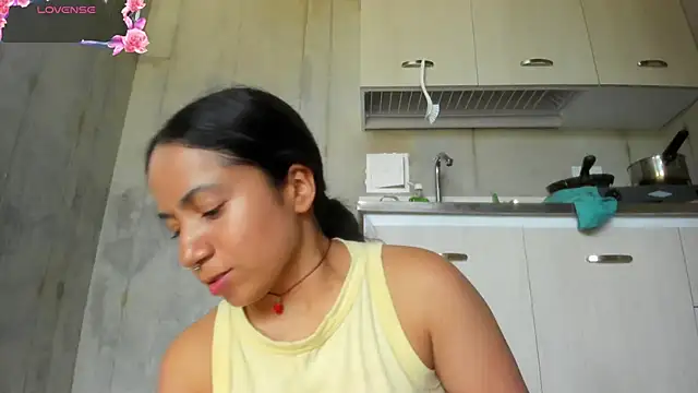 chiarafustox online show from April 7, 9:37 pm