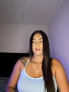 Snapshot of mari_pauli_xx chatting on February 14, 12:29 am mari pauli xx online show from February 14, 12:29 am