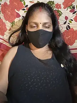 Snapshot of Parul-009 chatting on June 10, 7:07 am Parul-009 online show from June 10, 7:07 am