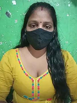 Snapshot of Parul-009 chatting on June 18, 5:08 am Parul-009 online show from June 18, 5:08 am