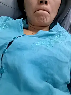 Snapshot of Baby-loveass69 chatting on February 1, 5:50 am Baby-loveass69 online show from February 1, 5:50 am