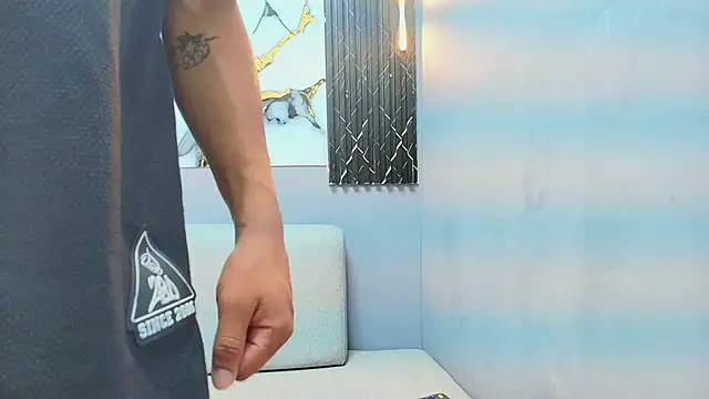 Snapshot of samuel_wyatt chatting on February 16, 7:21 pm samuel wyatt online show from February 16, 7:21 pm