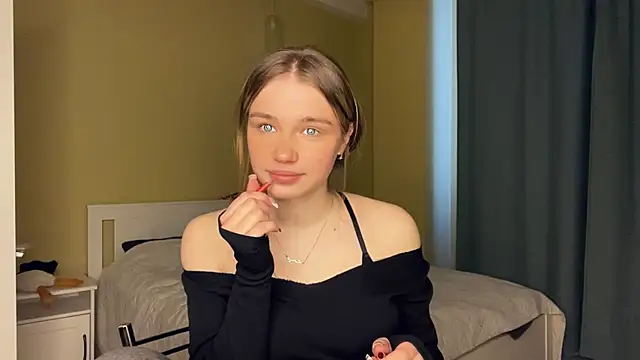 EarthaStinett online show from March 16, 1:37 pm