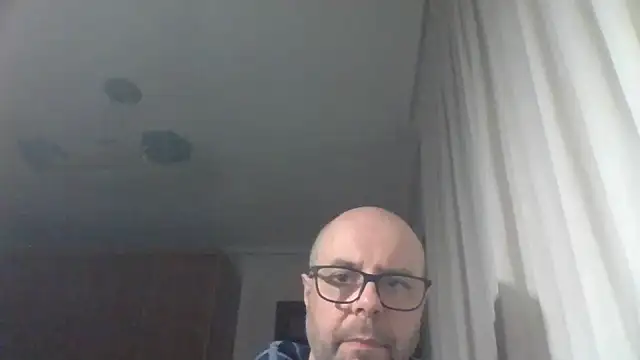 Snapshot of AlexRue chatting on March 13, 7:42 pm AlexRue online show from March 13, 7:42 pm