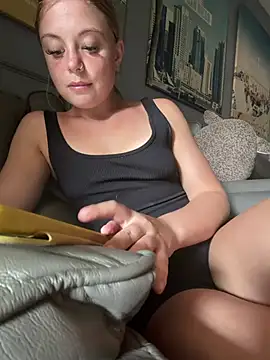 Snapshot of Paige_love chatting on July 14, 2:23 pm Paige love online show from July 14, 2:23 pm