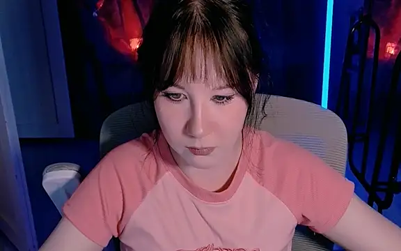 Snapshot of marty_bree chatting on May 27, 5:32 pm marty bree online show from May 27, 5:32 pm