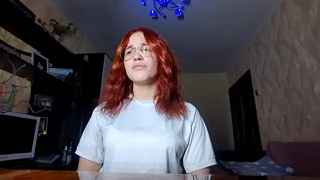 CalandraRolon online show from February 10, 6:01 pm