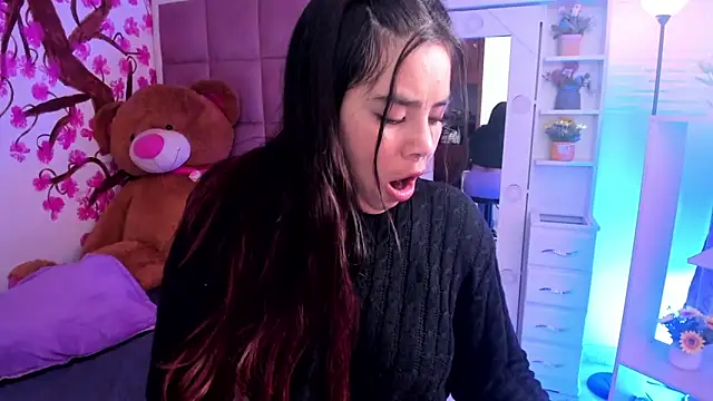 Snapshot of liany_taylor chatting on February 22, 7:45 pm liany taylor online show from February 22, 7:45 pm