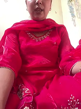 Snapshot of kavyababy00 chatting on February 20, 4:20 am kavyababy00 online show from February 20, 4:20 am