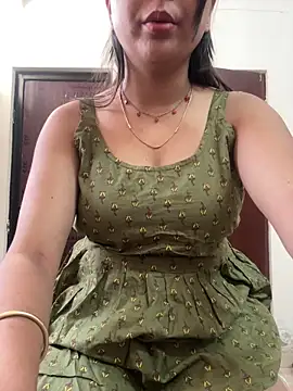 Snapshot of kavyababy00 chatting on March 7, 8:00 am kavyababy00 online show from March 7, 8:00 am