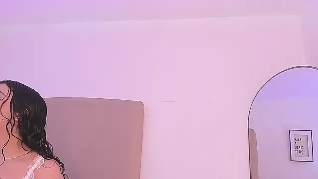 Snapshot of im_tiffany_ chatting on February 7, 4:27 am im tiffany online show from February 7, 4:27 am