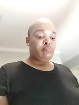 Snapshot of NAUGHTYSQUIRTER21 chatting on February 6, 7:17 pm NAUGHTYSQUIRTER21 online show from February 6, 7:17 pm