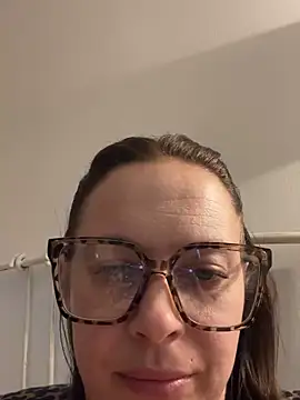 SophieSchmidt online show from April 14, 6:25 pm