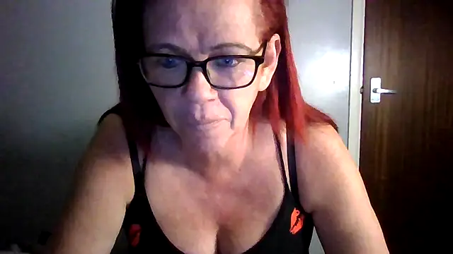 Snapshot of Forbidden-Irish-x chatting on April 21, 8:55 pm Forbidden-Irish-x online show from April 21, 8:55 pm