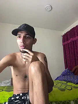 Snapshot of Stiward_newman chatting on March 2, 3:20 am Stiward newman online show from March 2, 3:20 am