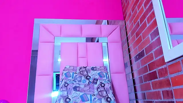 Snapshot of Baby_doll_XOXO chatting on February 21, 8:32 pm Baby doll XOXO online show from February 21, 8:32 pm