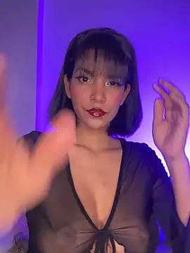 Snapshot of Kitty_Wild_19 chatting on May 7, 8:25 pm Kitty Wild 19 online show from May 7, 8:25 pm