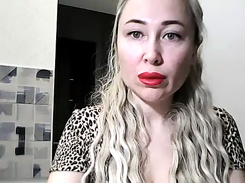 NanaGold2992 online show from February 23, 4:32 am