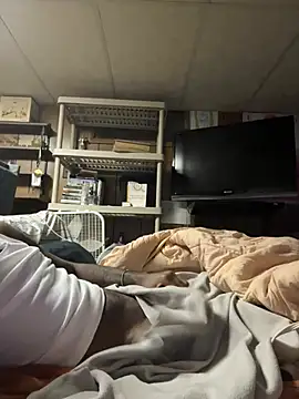 Snapshot of ProveYourLoyalty2 chatting on February 17, 8:44 am ProveYourLoyalty2 online show from February 17, 8:44 am