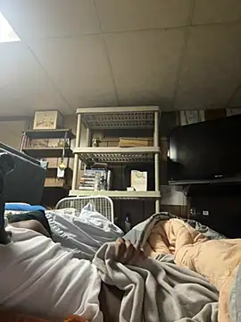 Snapshot of ProveYourLoyalty2 chatting on February 18, 10:00 am ProveYourLoyalty2 online show from February 18, 10:00 am