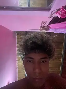 Snapshot of Adan21_cm chatting on February 2, 8:02 am Adan21 cm online show from February 2, 8:02 am