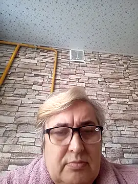 Snapshot of SusanStar874 chatting on February 17, 10:12 am SusanStar874 online show from February 17, 10:12 am