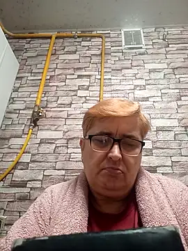 Snapshot of SusanStar874 chatting on February 27, 5:24 pm SusanStar874 online show from February 27, 5:24 pm