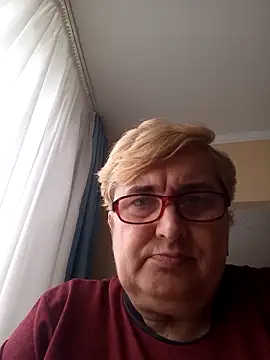 Snapshot of SusanStar874 chatting on May 8, 3:28 pm SusanStar874 online show from May 8, 3:28 pm