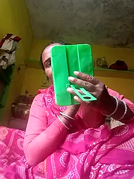 Snapshot of Muskan44s chatting on June 28, 1:22 am Muskan44s online show from June 28, 1:22 am