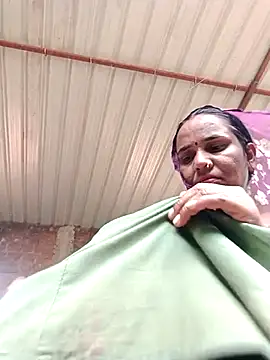 Snapshot of Muskan44s chatting on July 7, 6:47 am Muskan44s online show from July 7, 6:47 am
