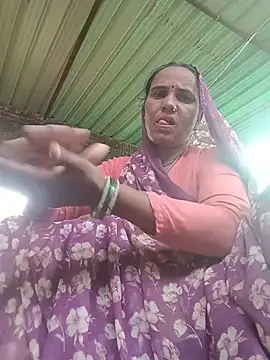 Snapshot of Muskan44s chatting on July 18, 1:32 am Muskan44s online show from July 18, 1:32 am