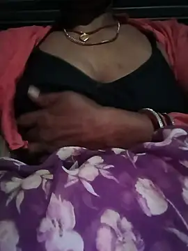 Snapshot of Muskan44s chatting on July 19, 10:24 pm Muskan44s online show from July 19, 10:24 pm