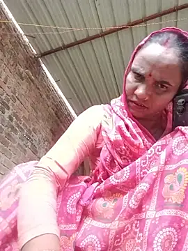 Snapshot of Muskan44s chatting on August 7, 2:13 am Muskan44s online show from August 7, 2:13 am