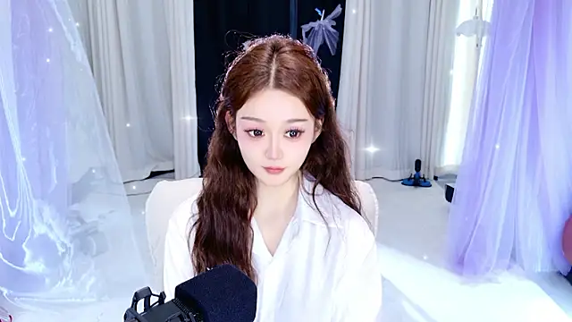 Snapshot of Dancer_Lucky-Nini chatting on February 20, 6:48 am Dancer Lucky-Nini online show from February 20, 6:48 am