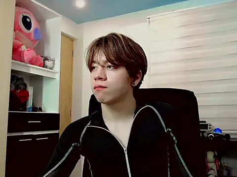 duvisex19 online show from March 24, 2:38 am