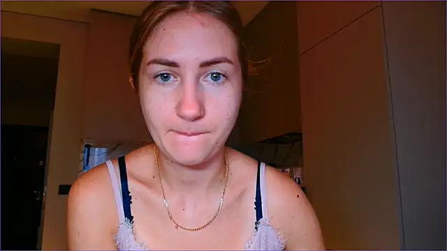 BluueSilk online show from November 10, 6:34 am