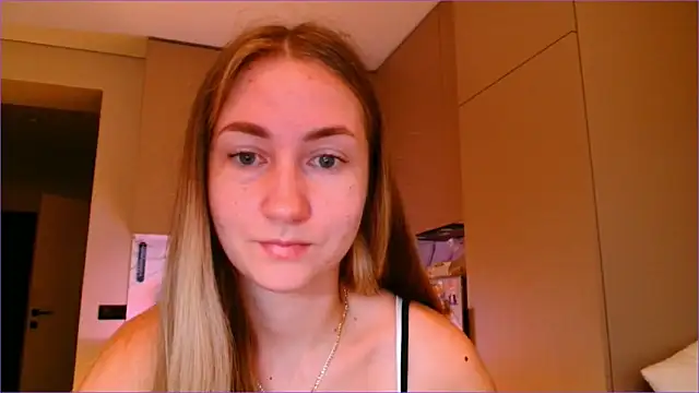 BluueSilk online show from December 2, 6:08 am